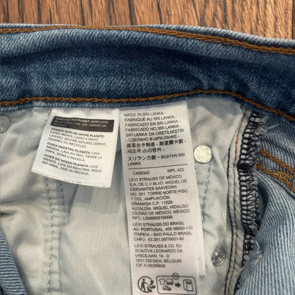 Levi's Ribcage Straight Leg Button Fly High Rise 24W Great Condition! - Picture 12 of 13